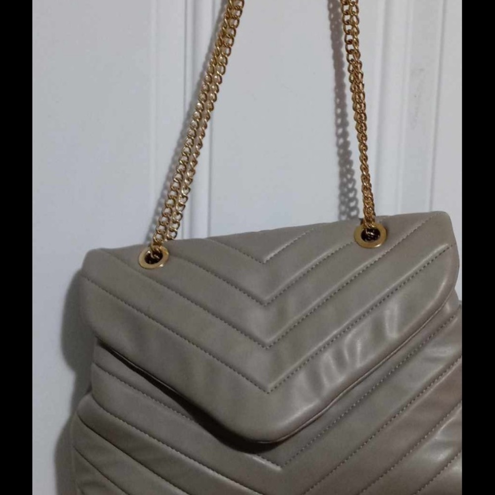 Elegant Beige Quilted Women Bag
